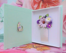Load image into Gallery viewer, Cat - Letterbox Flower Cards
